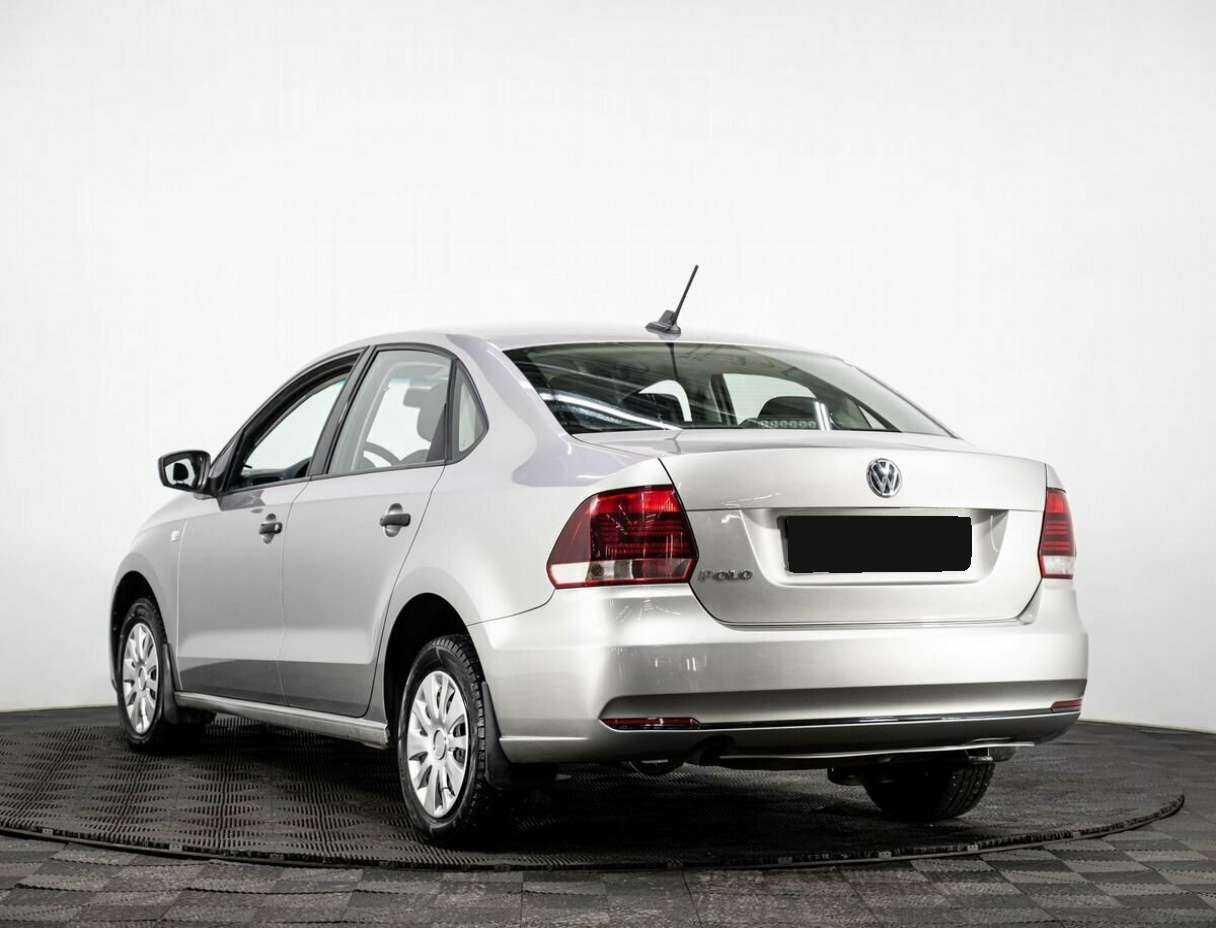 Купить Volkswagen Polo с пробегом. Фото: #3