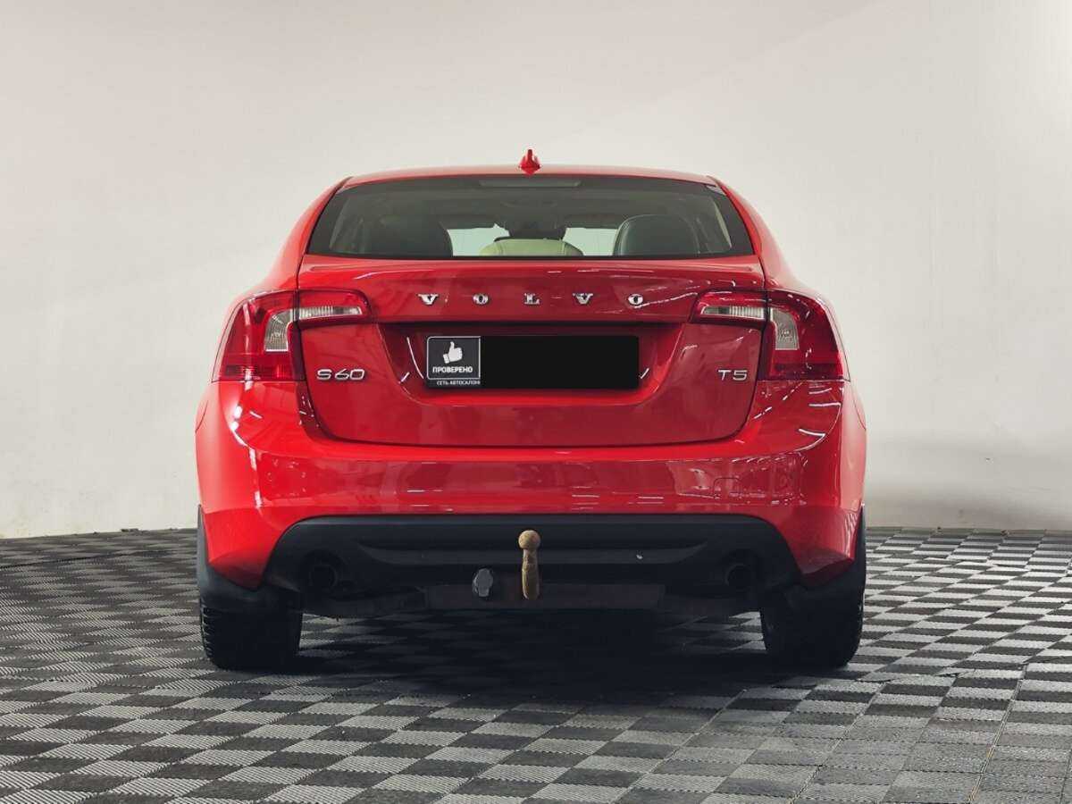 Купить Volvo S60 с пробегом. Фото: #3