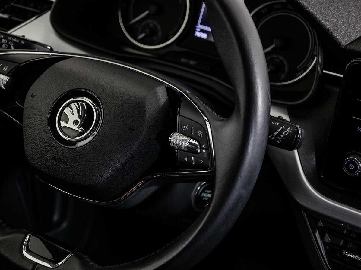 Купить Skoda Rapid с пробегом. Фото: #14