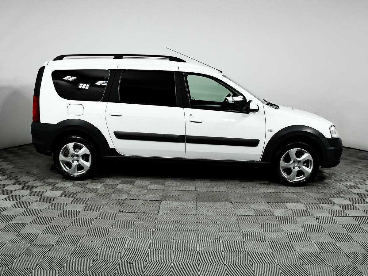 Купить Lada (ВАЗ) Largus с пробегом. Фото: #3