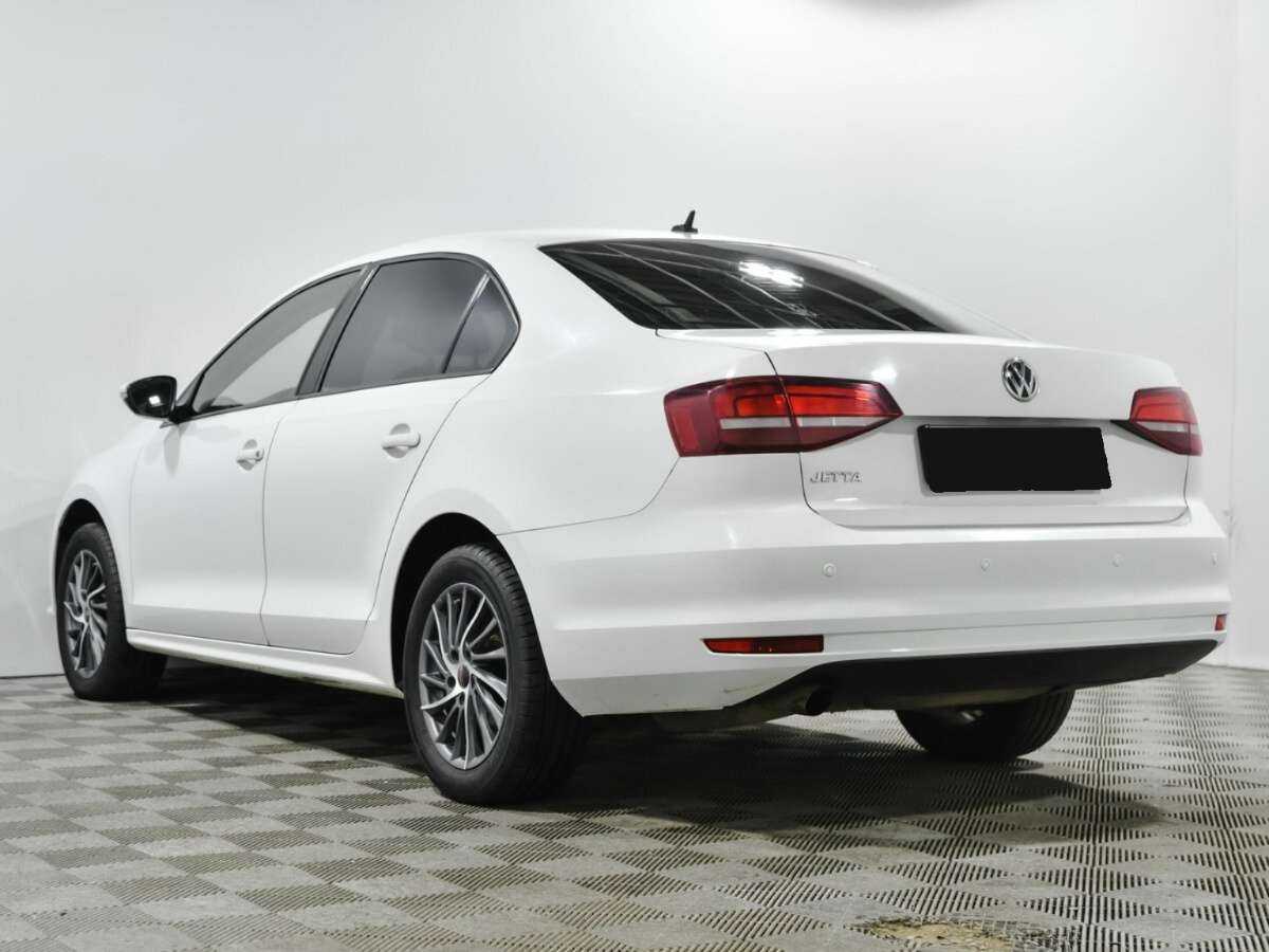 Купить Volkswagen Jetta с пробегом. Фото: #3