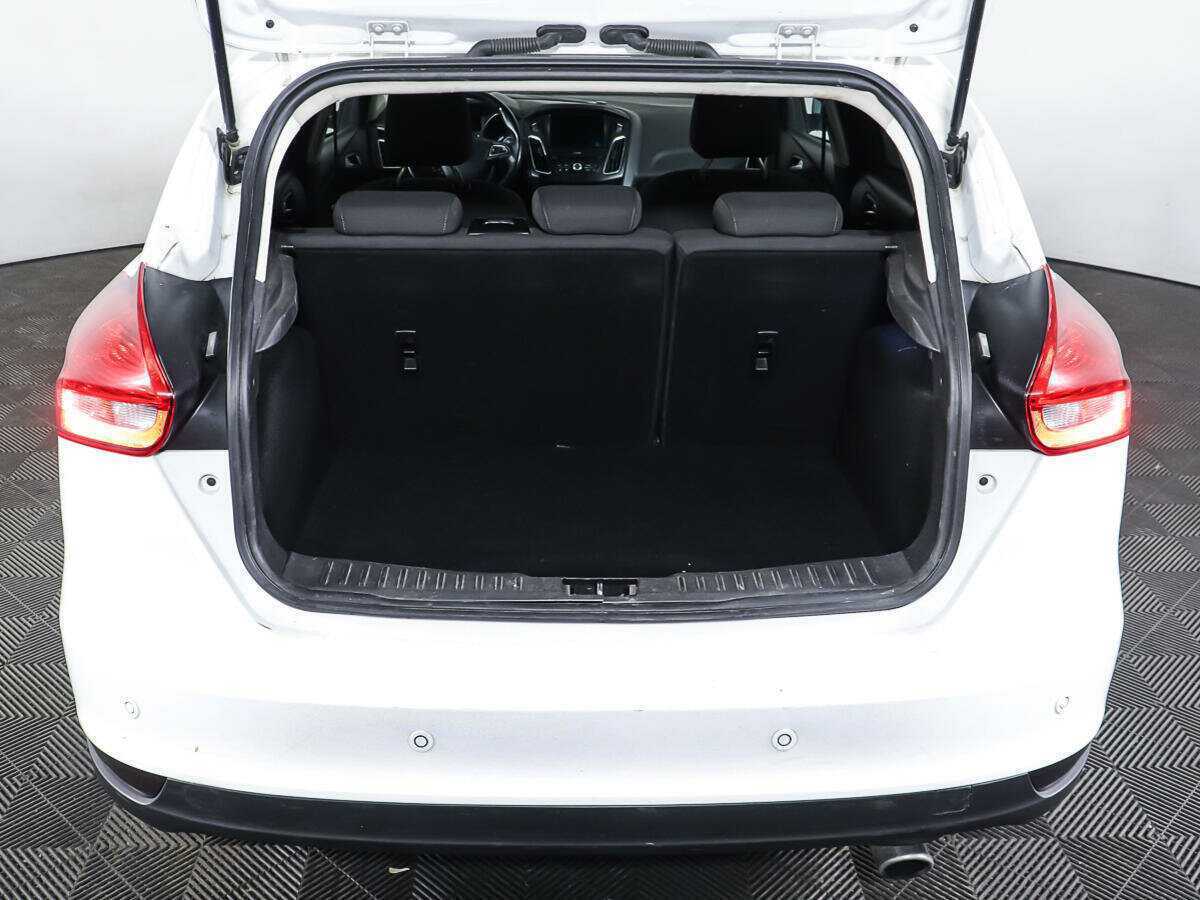 Купить Ford Focus с пробегом. Фото: #9