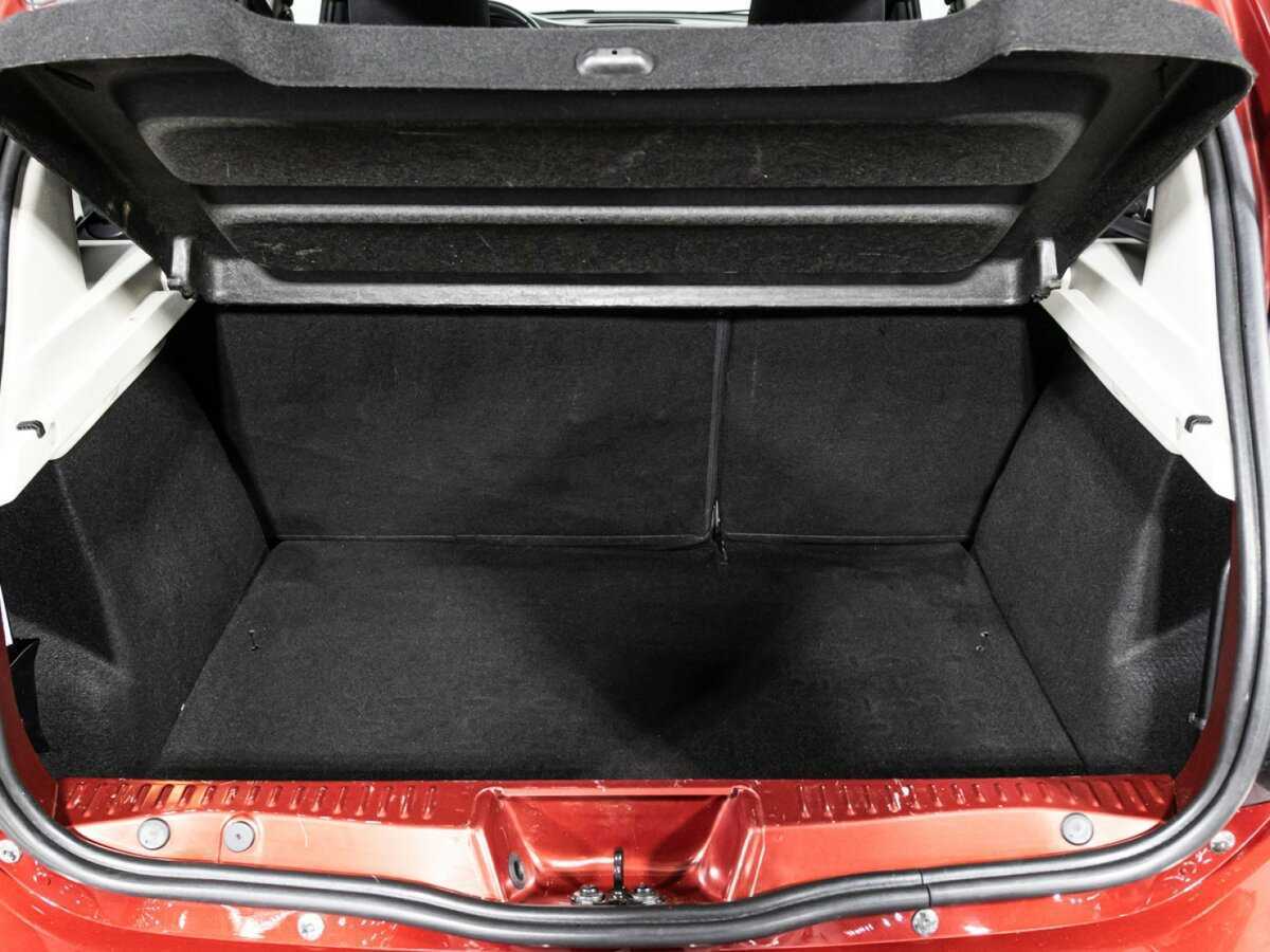 Купить Renault Sandero с пробегом. Фото: #16