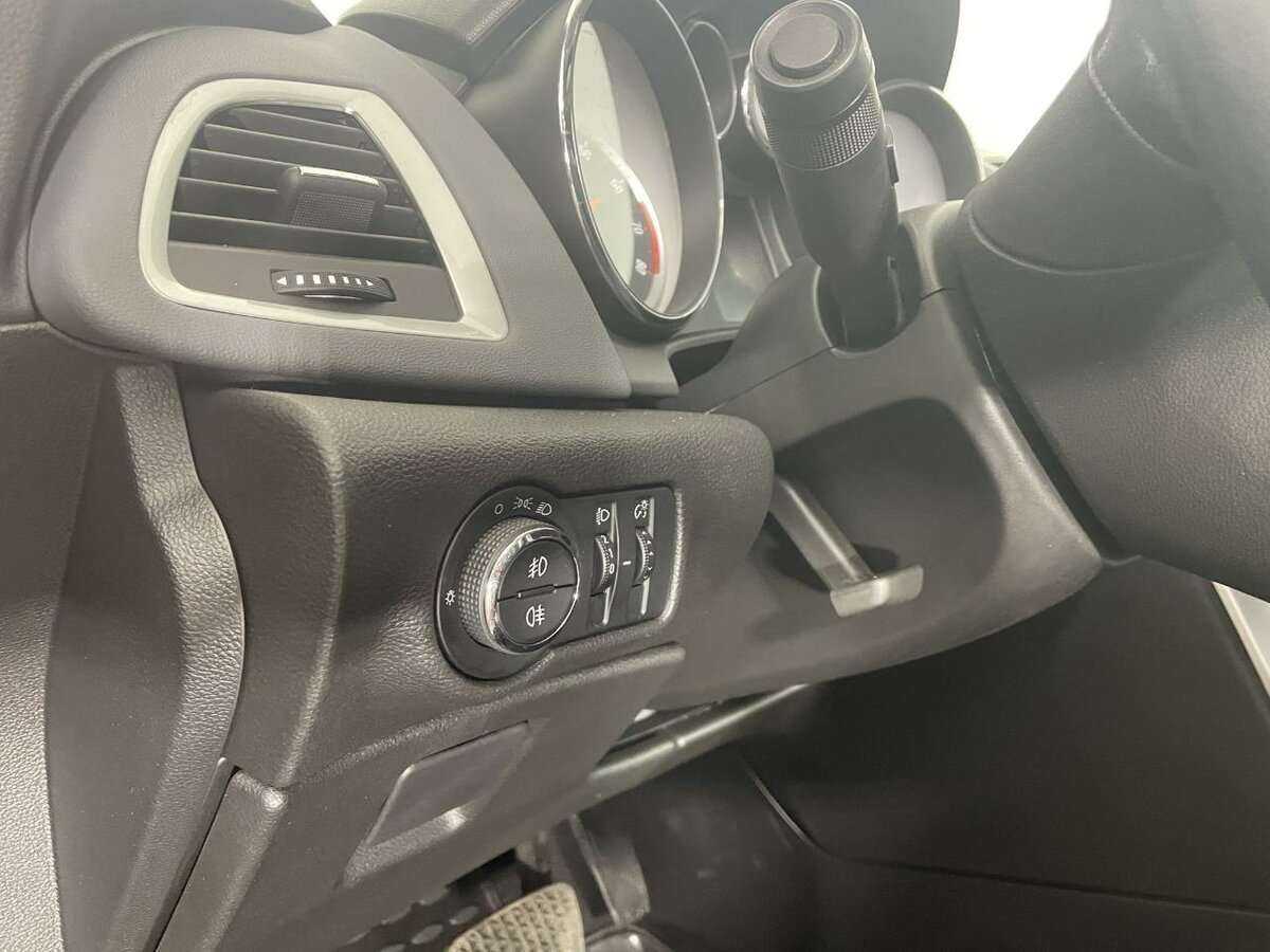 Купить Opel Astra с пробегом. Фото: #8