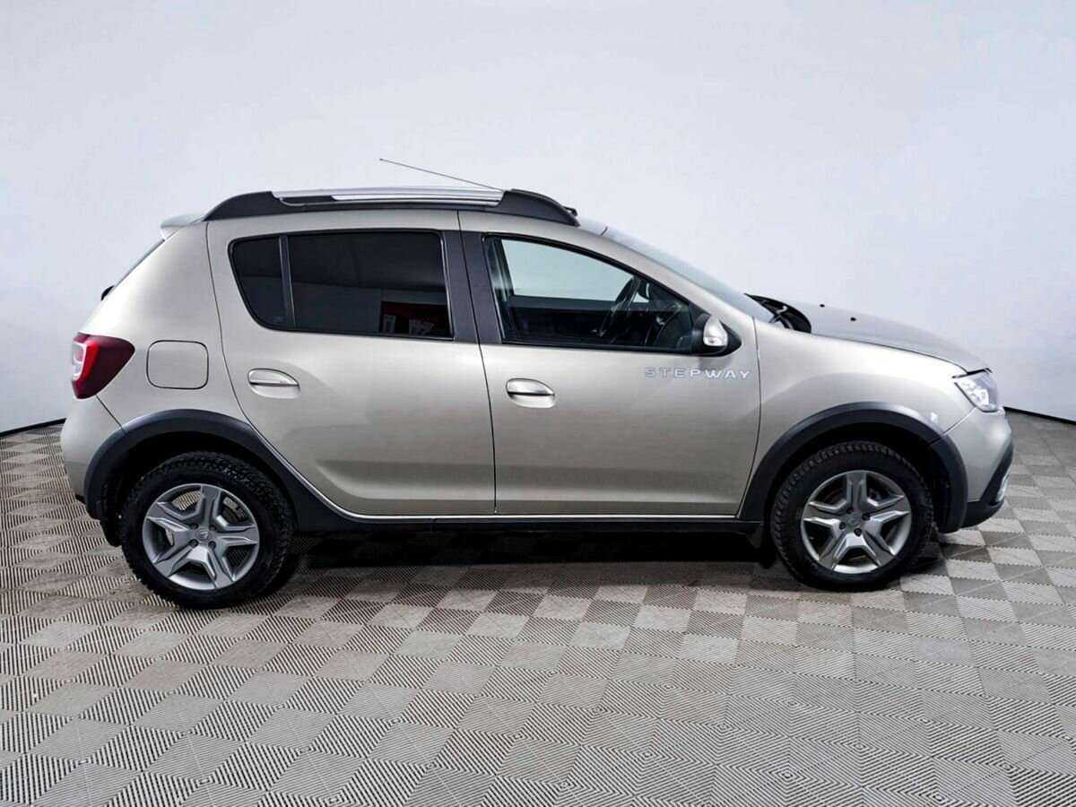 Купить Renault Sandero с пробегом. Фото: #3