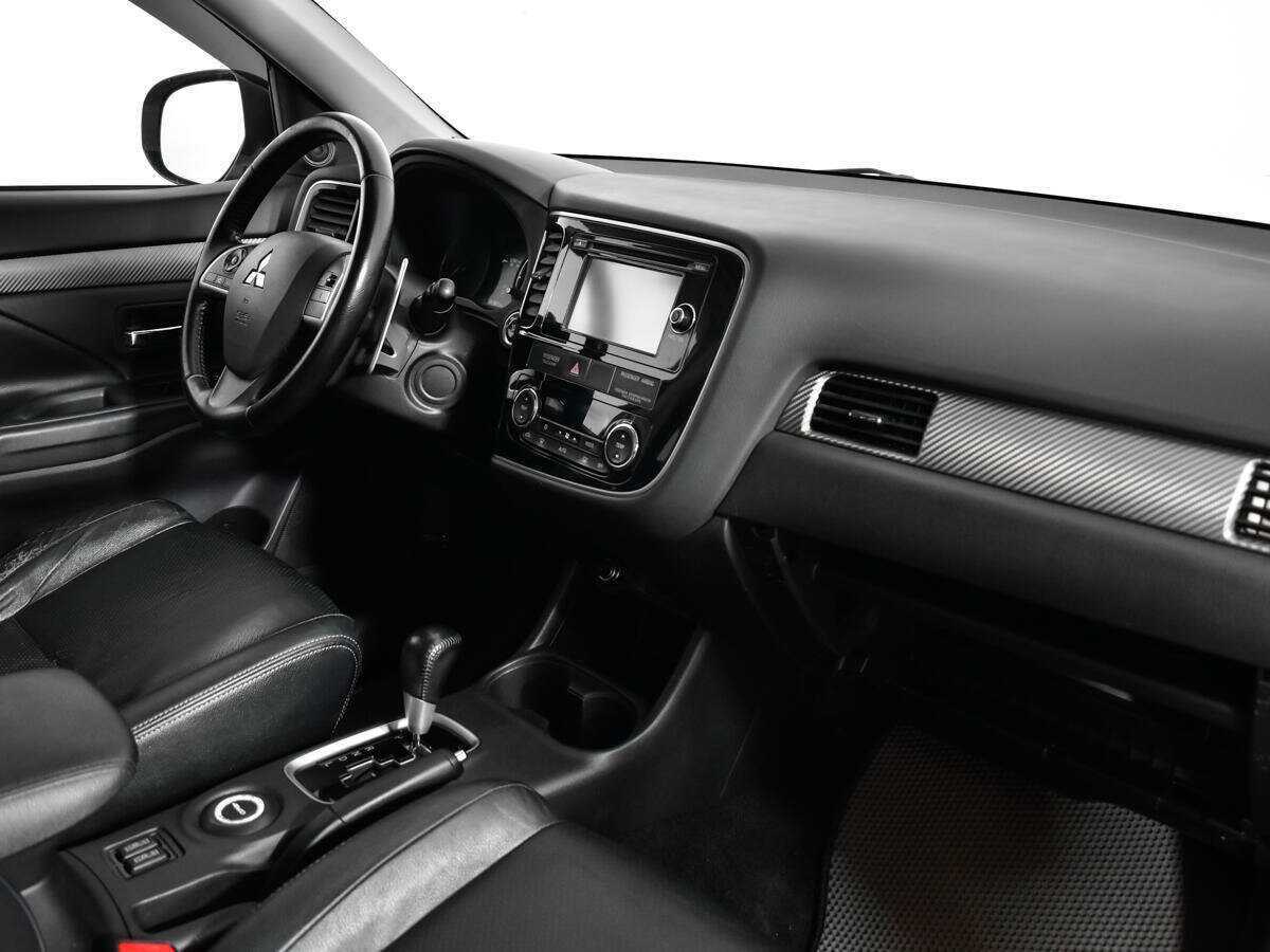 Купить Mitsubishi Outlander с пробегом. Фото: #6
