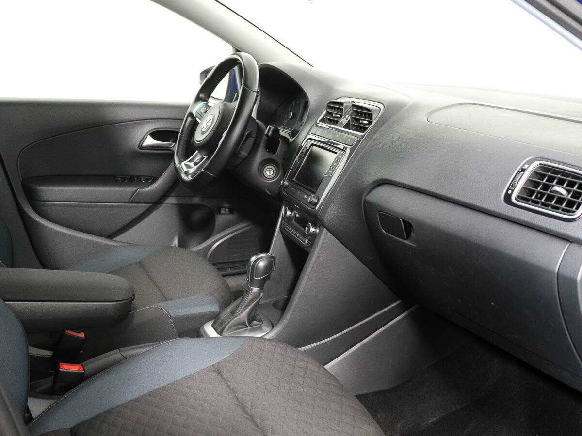 Купить Volkswagen Polo с пробегом. Фото: #6