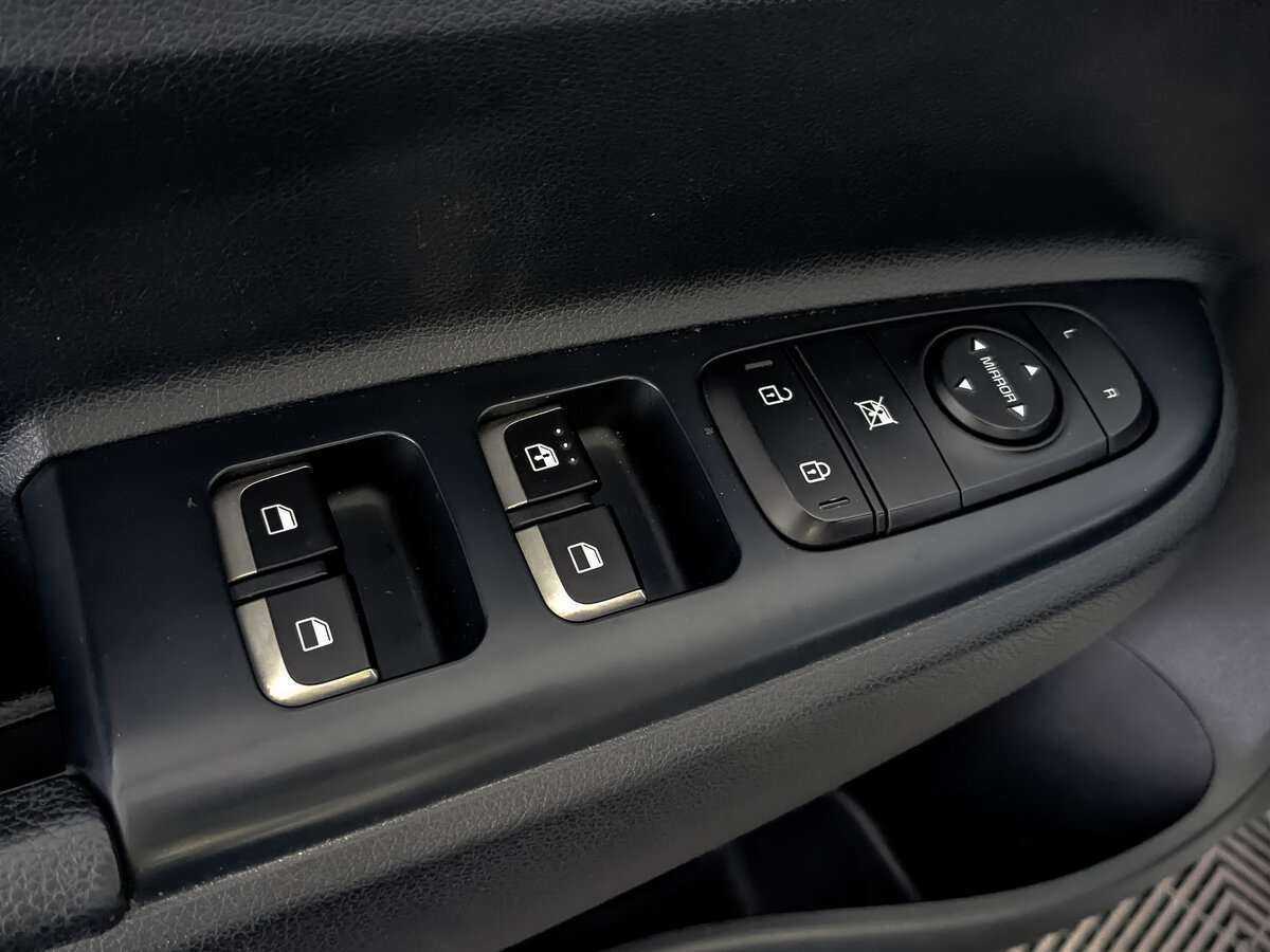 Купить Kia Rio с пробегом. Фото: #19