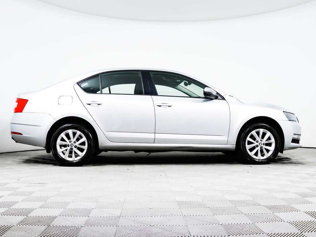 Купить Skoda Octavia с пробегом. Фото: #3