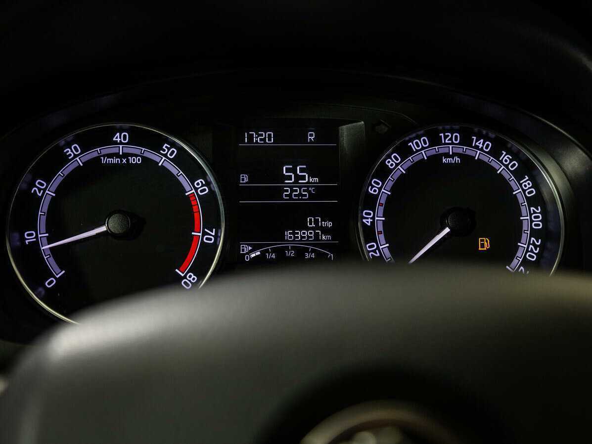 Купить Skoda Rapid с пробегом. Фото: #11