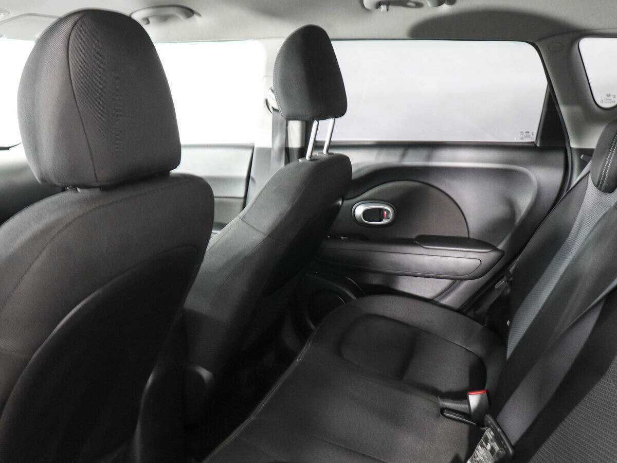 Купить Kia Soul с пробегом. Фото: #11