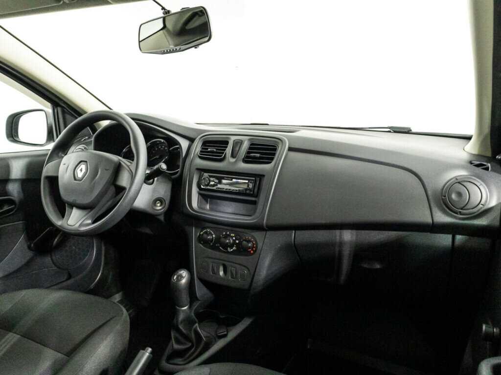 Купить Renault Sandero с пробегом. Фото: #8