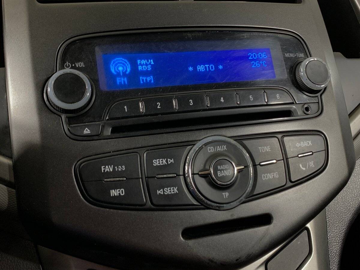 Купить Chevrolet Aveo с пробегом. Фото: #14