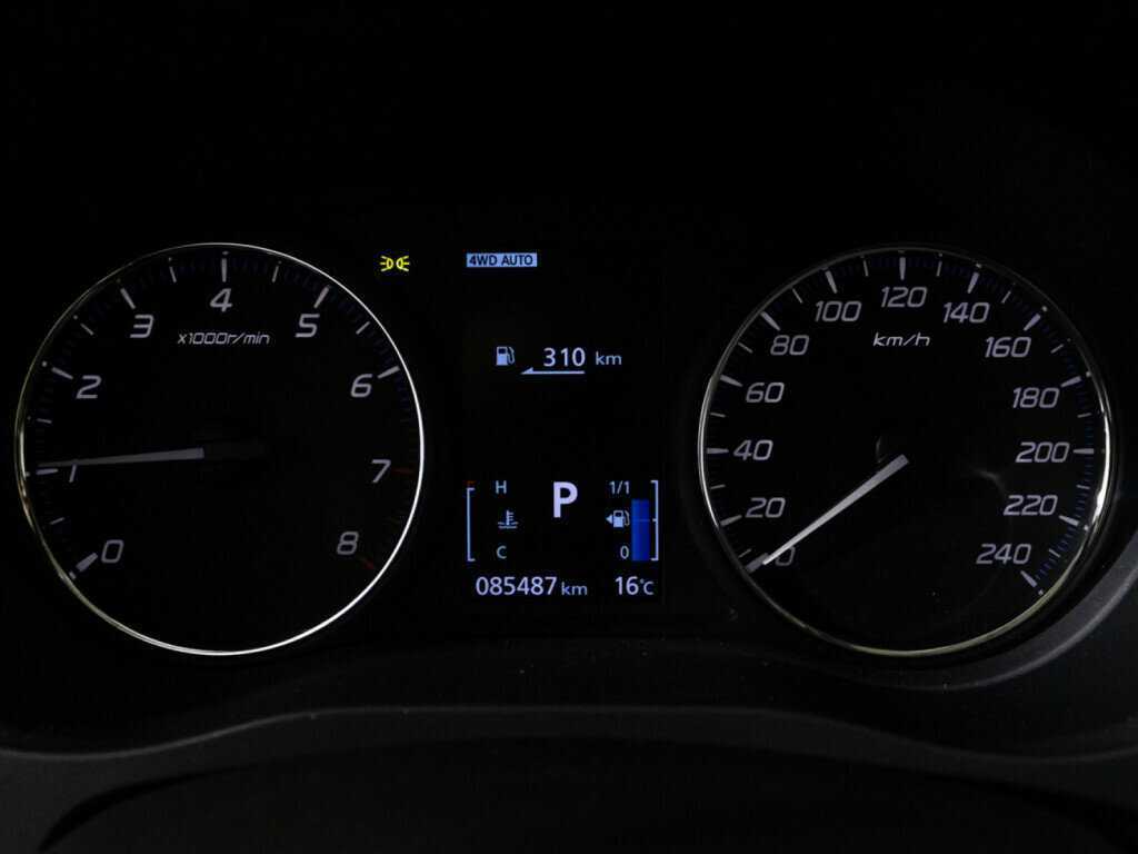 Купить Mitsubishi Outlander с пробегом. Фото: #11