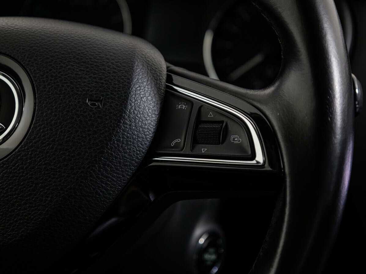 Купить Skoda Octavia с пробегом. Фото: #13