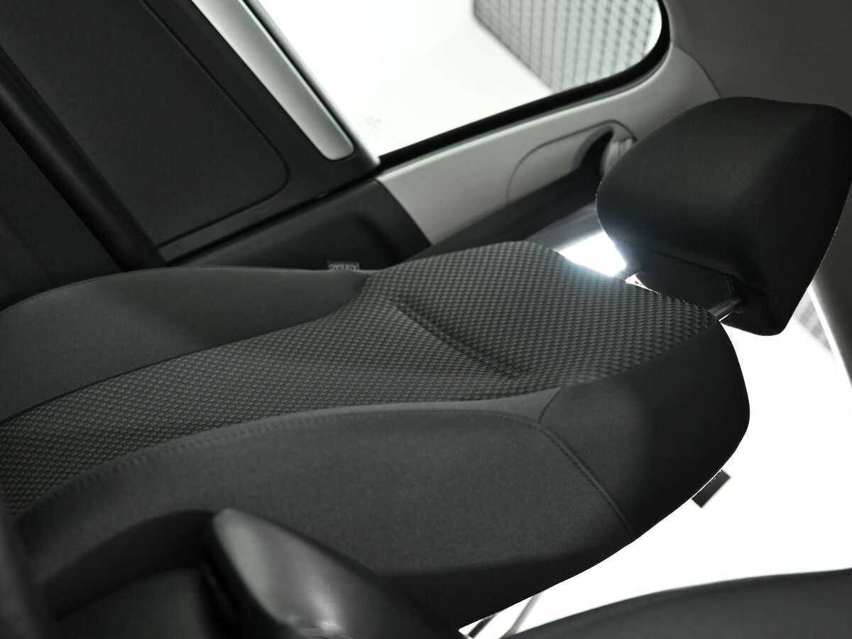 Купить Volkswagen Jetta с пробегом. Фото: #12