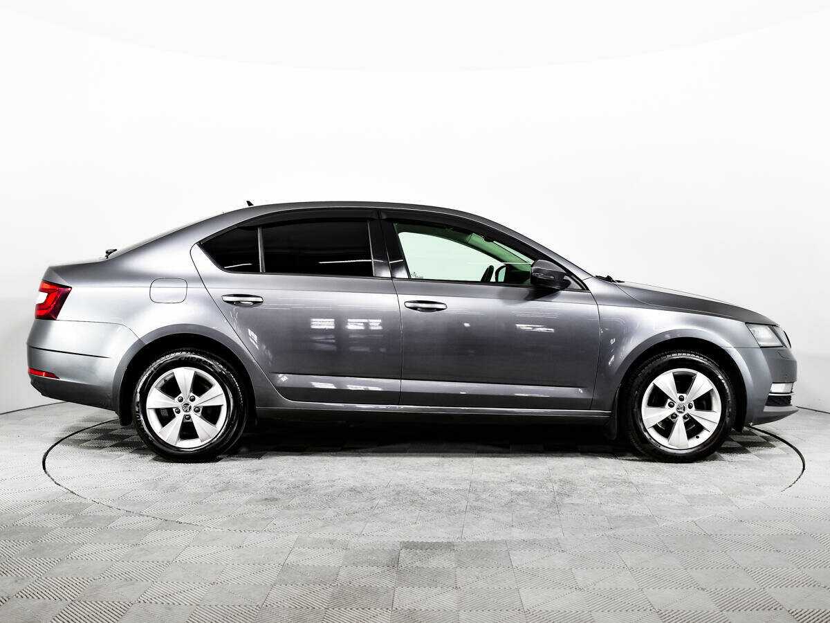 Купить Skoda Octavia с пробегом. Фото: #3