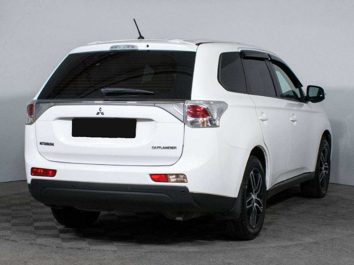 Купить Mitsubishi Outlander с пробегом. Фото: #3