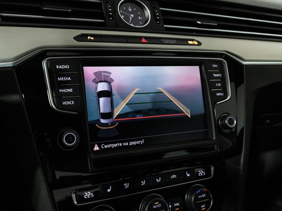 Купить Volkswagen Passat с пробегом. Фото: #17