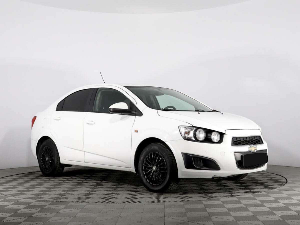 Купить Chevrolet Aveo с пробегом. Фото: #2