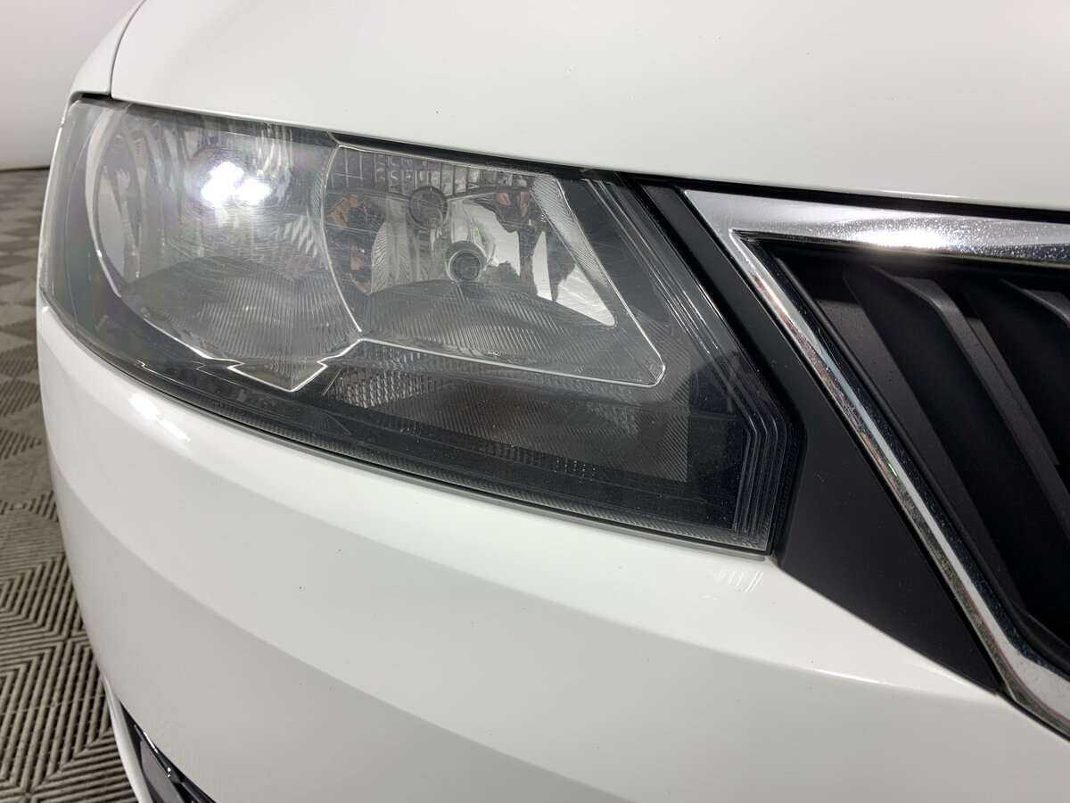 Купить Skoda Rapid с пробегом. Фото: #16