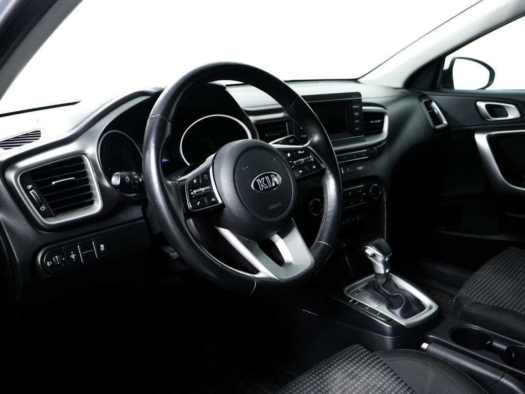 Купить Kia Ceed с пробегом. Фото: #12