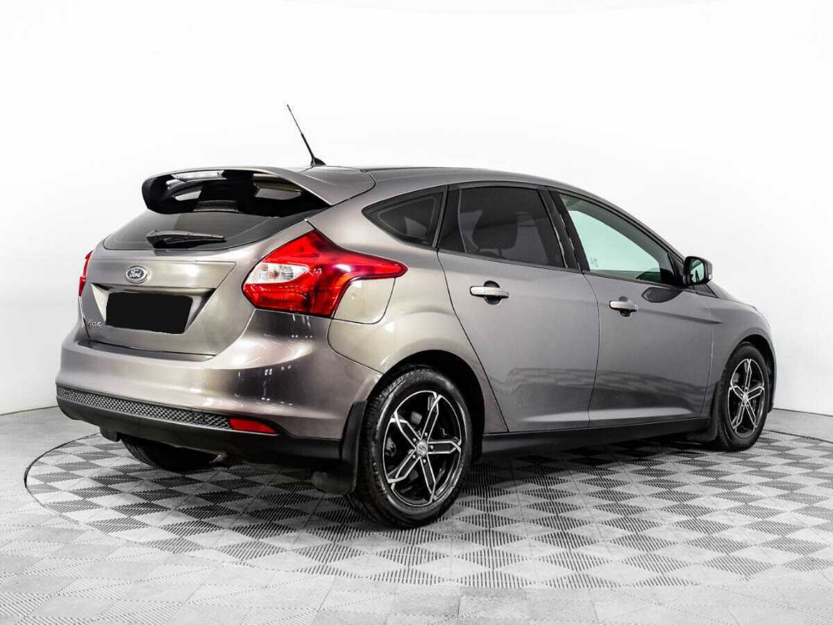 Купить Ford Focus с пробегом. Фото: #4