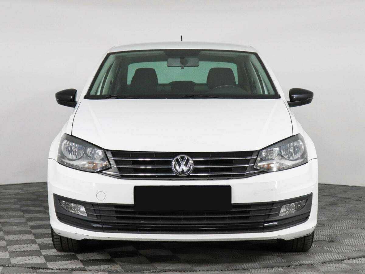 Купить Volkswagen Polo с пробегом. Фото: #1