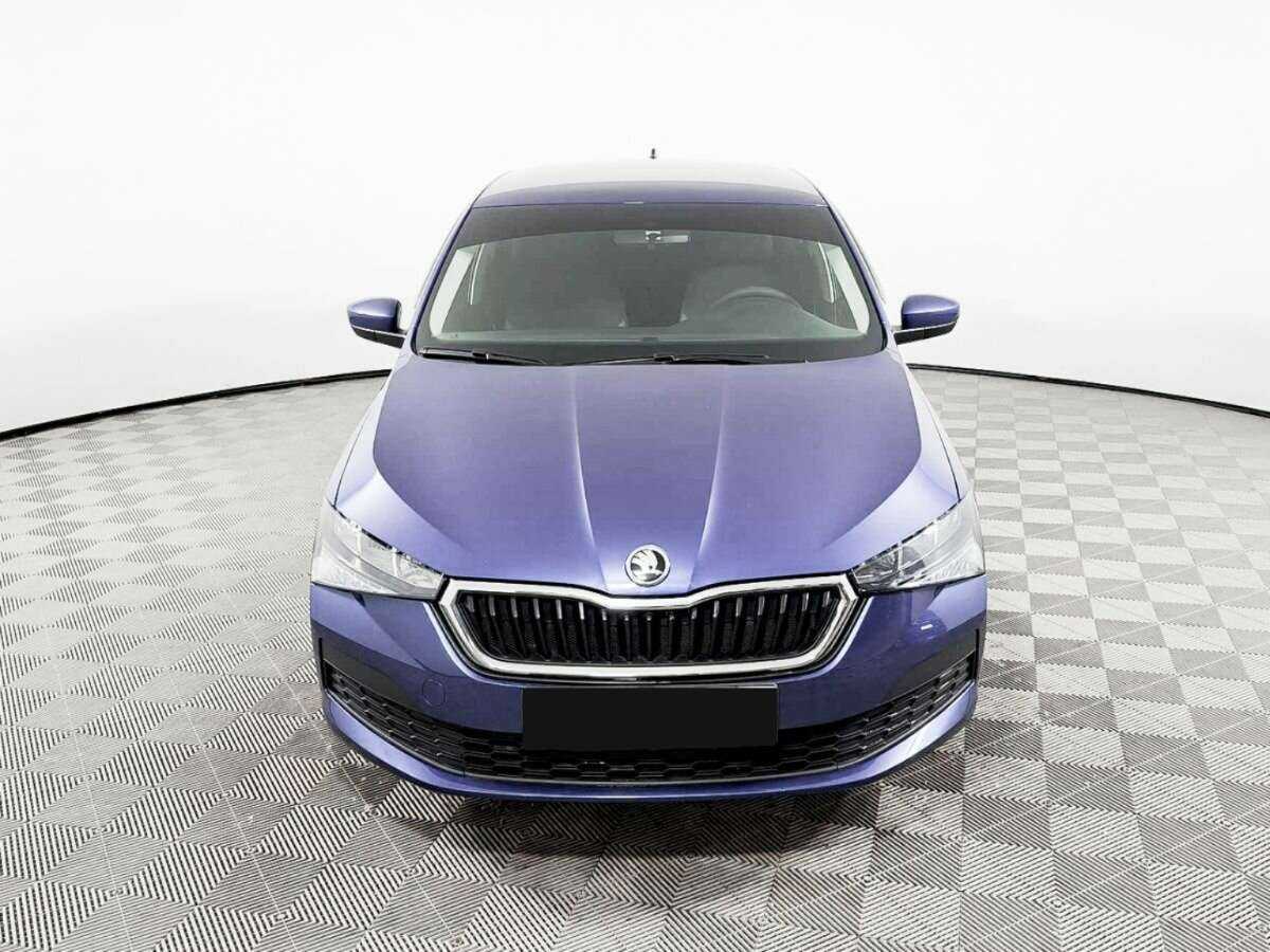 Купить Skoda Rapid с пробегом. Фото: #1