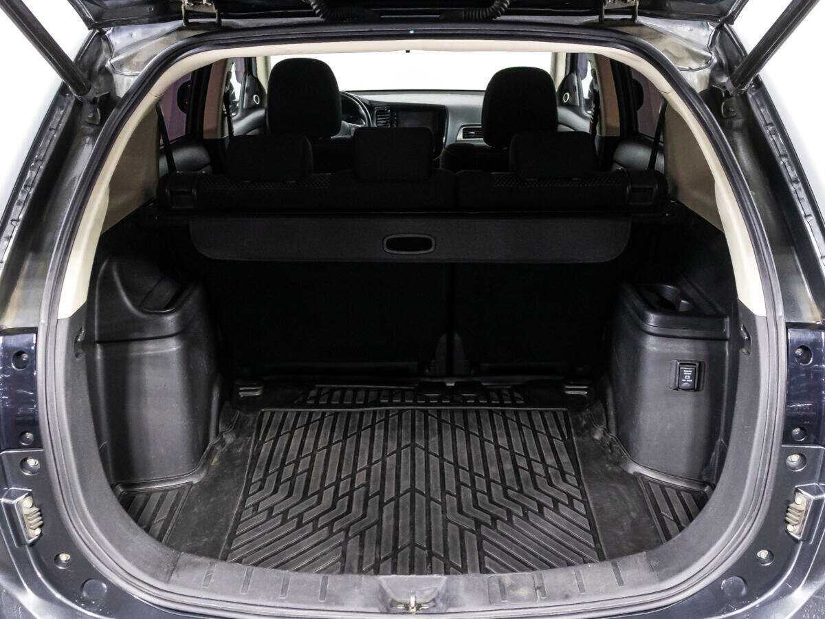 Купить Mitsubishi Outlander с пробегом. Фото: #14