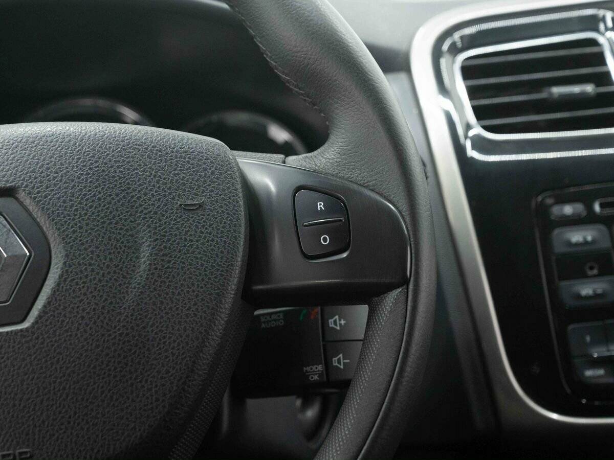 Купить Renault Sandero с пробегом. Фото: #15