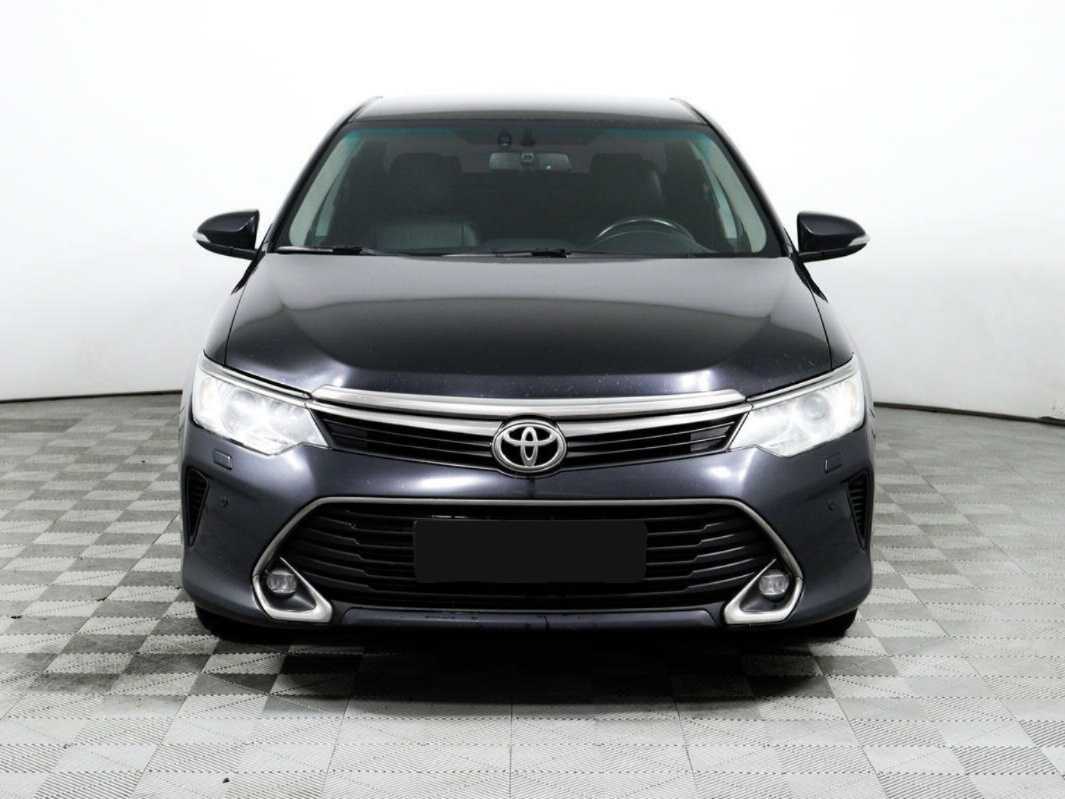 Купить Toyota Camry с пробегом. Фото: #1