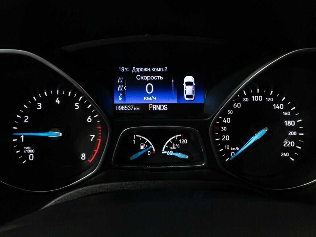 Купить Ford Focus с пробегом. Фото: #11