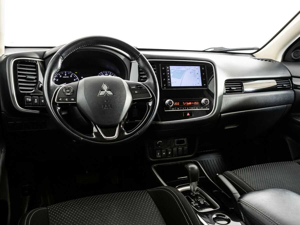 Купить Mitsubishi Outlander с пробегом. Фото: #8