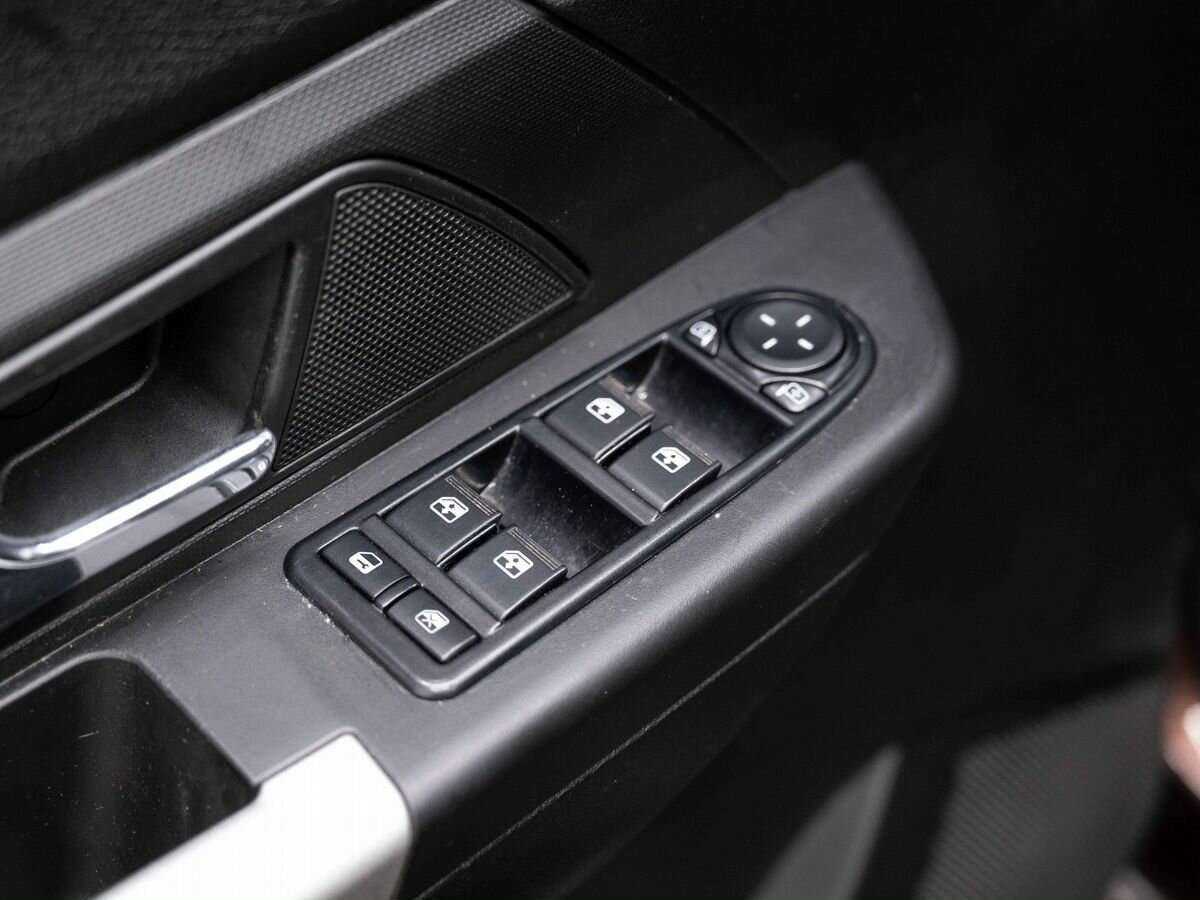 Купить УАЗ Patriot с пробегом. Фото: #20