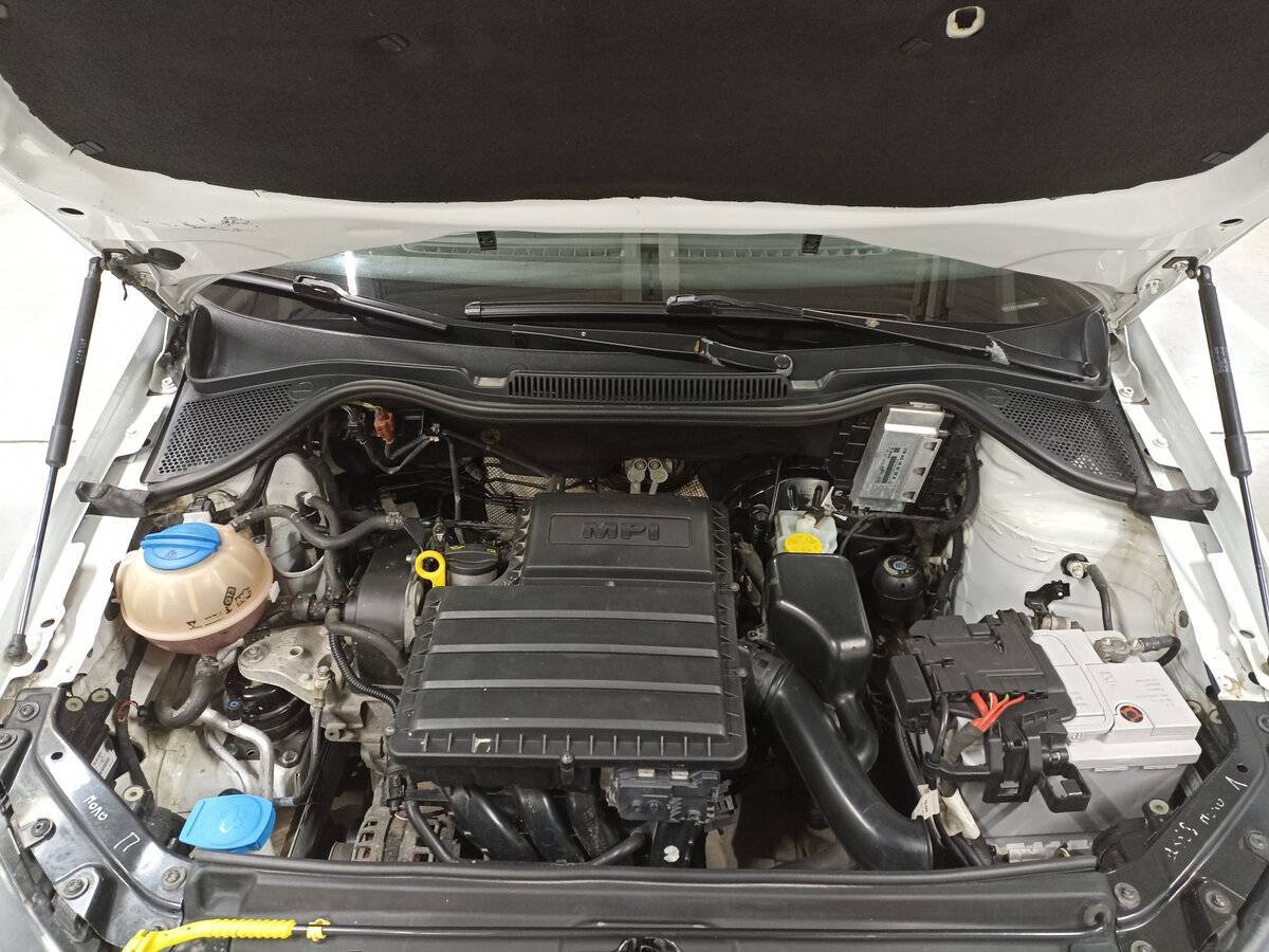 Купить Volkswagen Polo с пробегом. Фото: #8