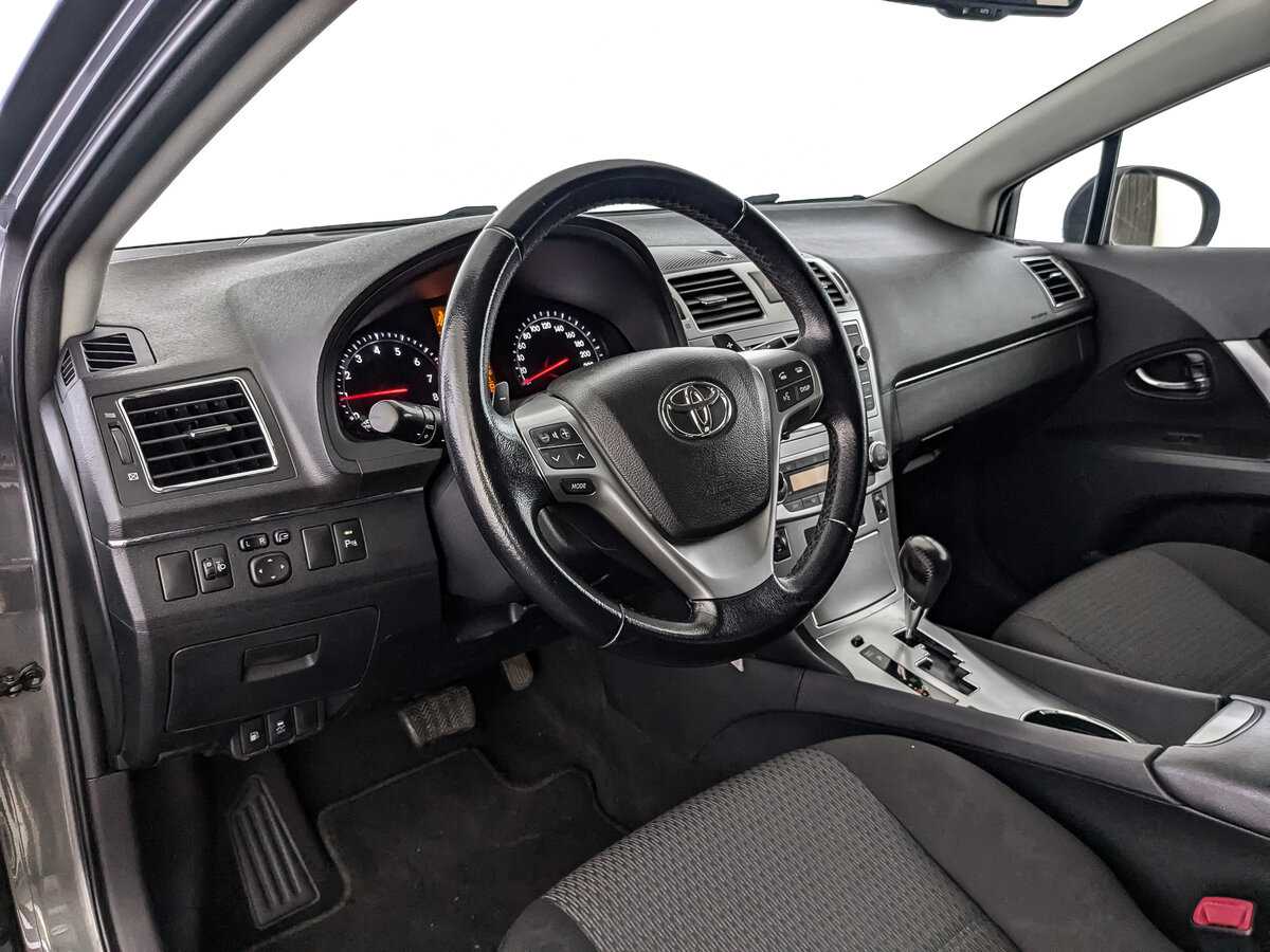 Купить Toyota Avensis с пробегом. Фото: #13