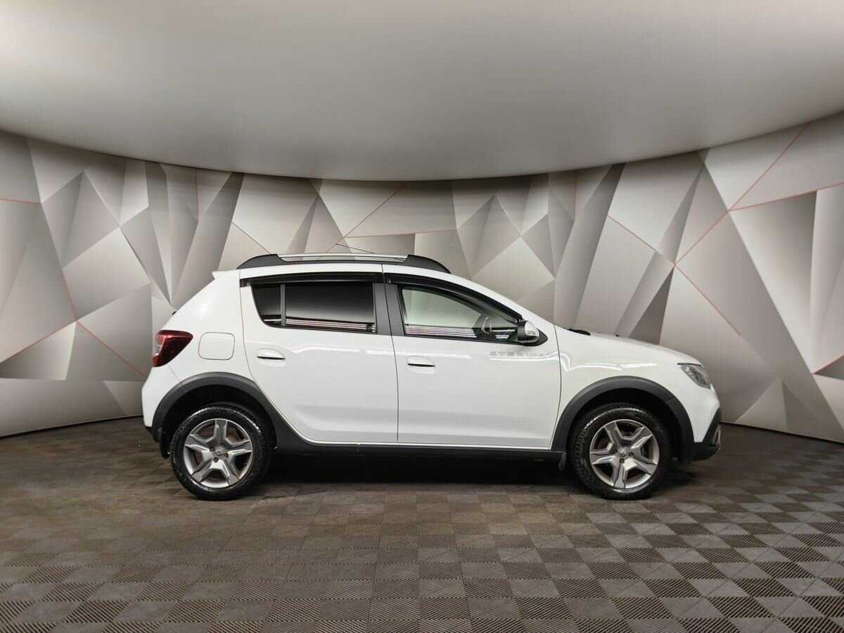 Купить Renault Sandero с пробегом. Фото: #5