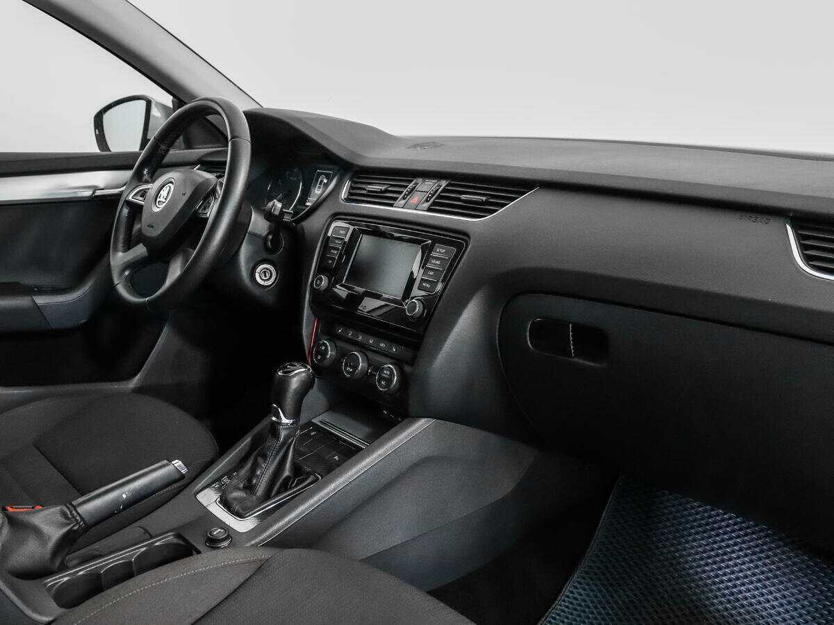 Купить Skoda Octavia с пробегом. Фото: #10