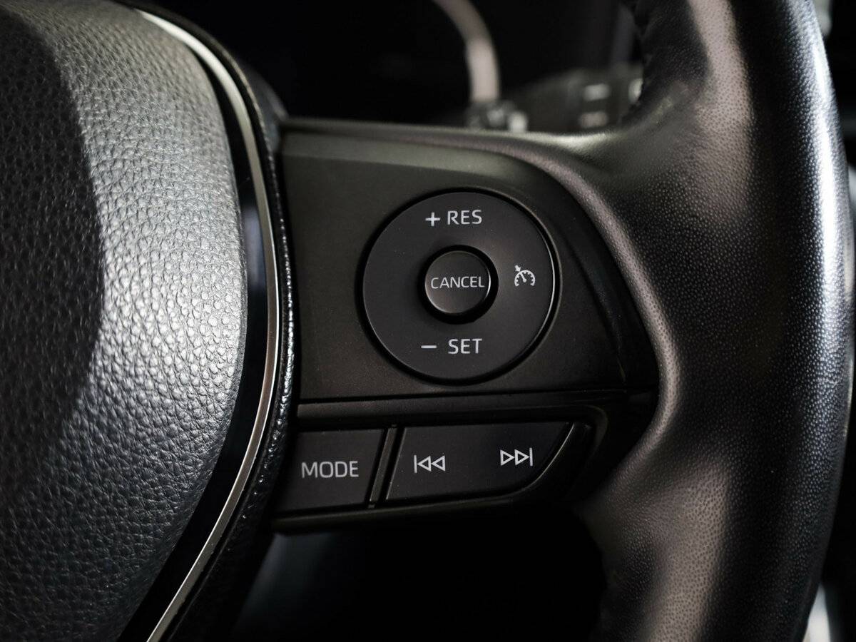 Купить Toyota RAV4 с пробегом. Фото: #8