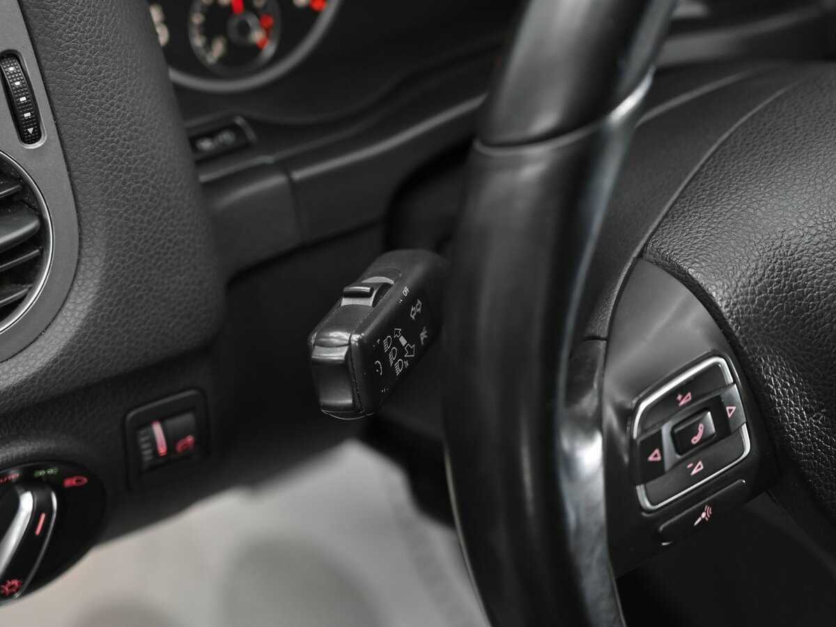 Купить Volkswagen Tiguan с пробегом. Фото: #8