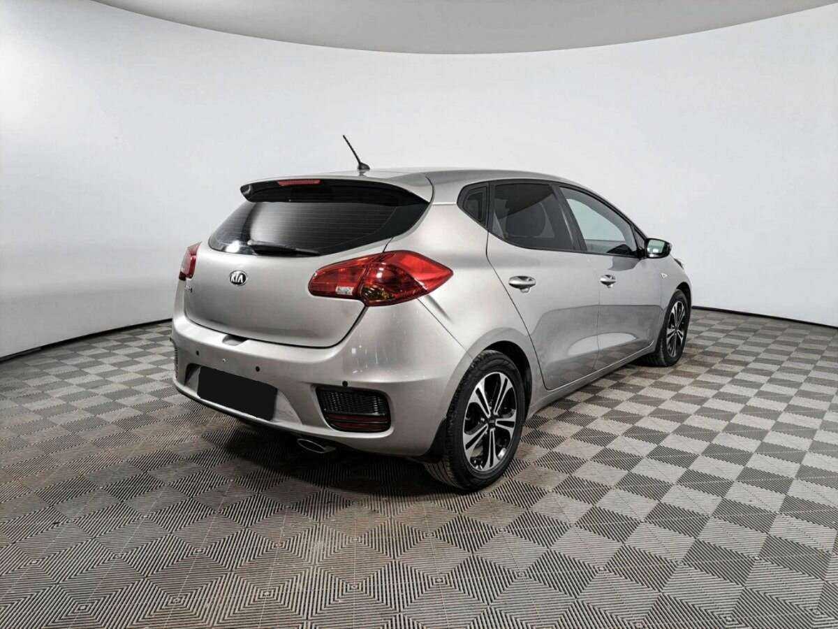 Купить Kia Ceed с пробегом. Фото: #3
