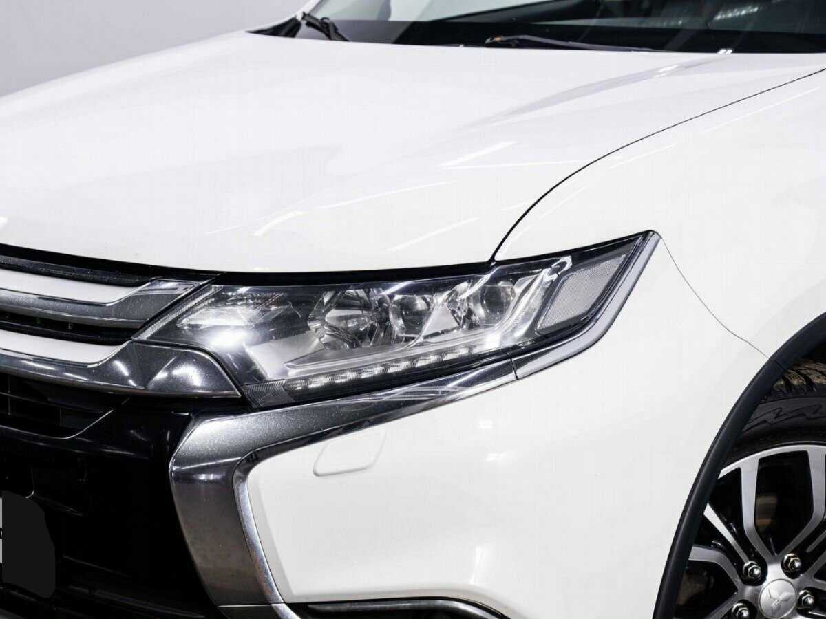 Купить Mitsubishi Outlander с пробегом. Фото: #6