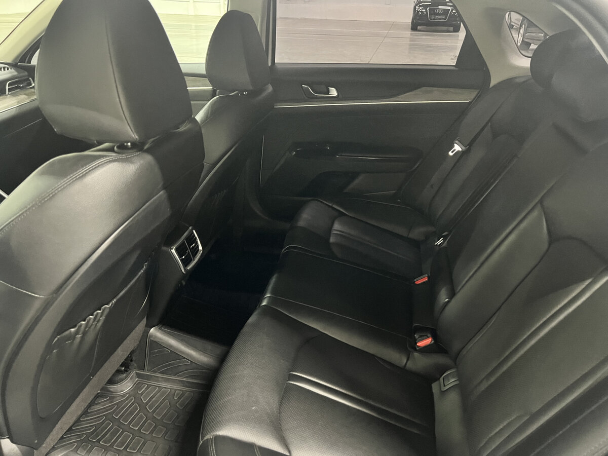 Купить Kia K5 с пробегом. Фото: #11