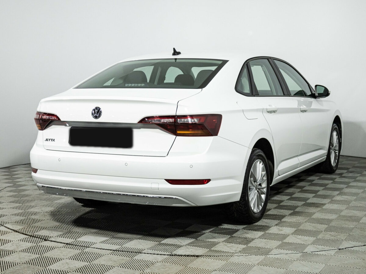 Купить Volkswagen Jetta с пробегом. Фото: #4