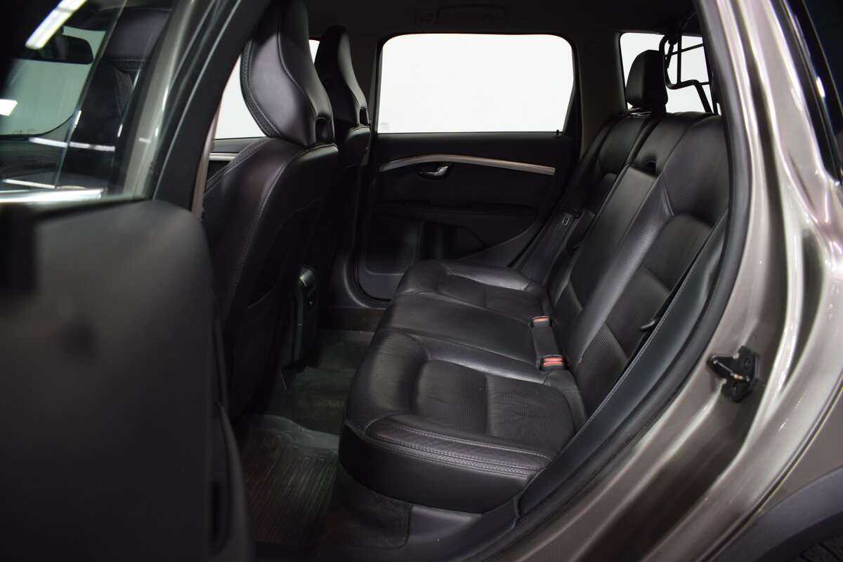 Купить Volvo XC70 с пробегом. Фото: #13