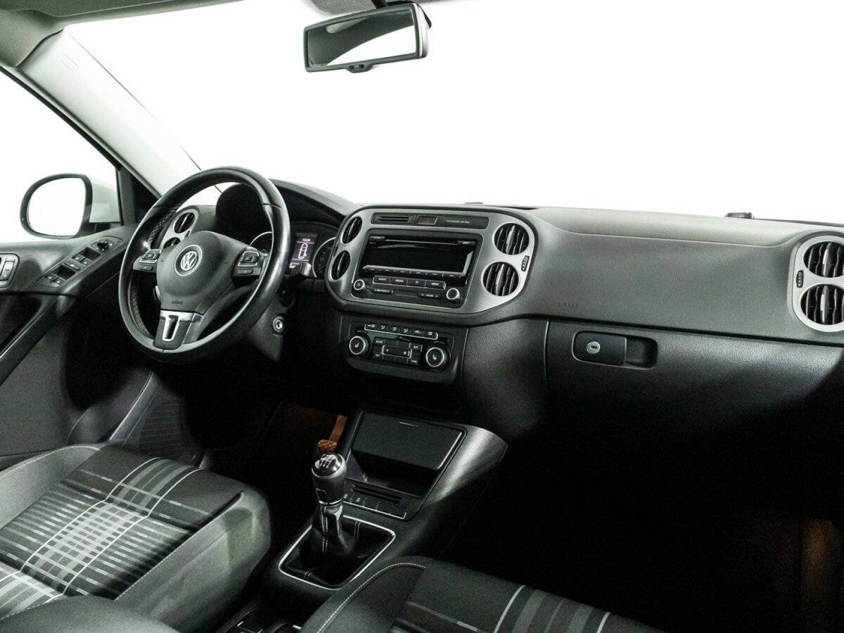 Купить Volkswagen Tiguan с пробегом. Фото: #8
