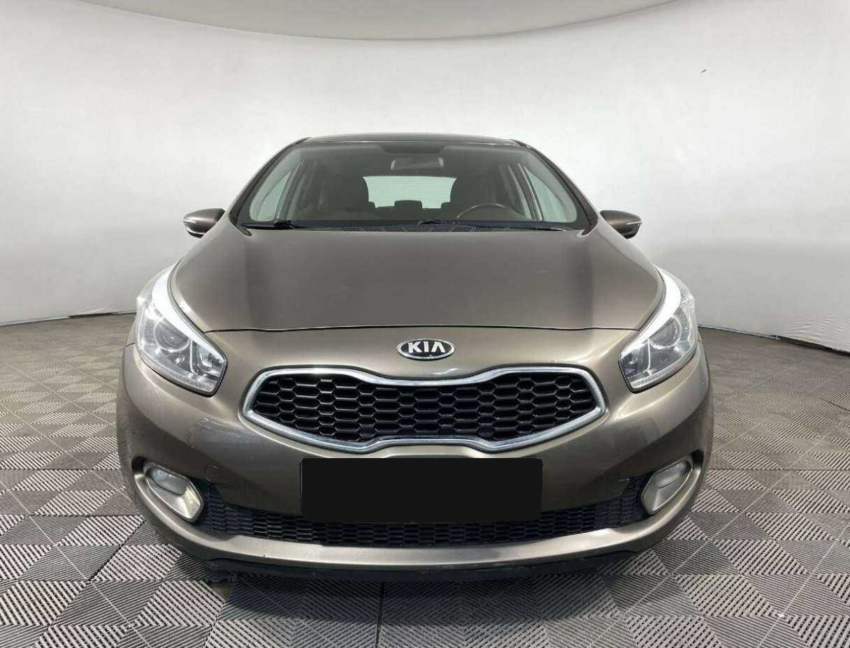 Купить Kia Ceed с пробегом. Фото: #1