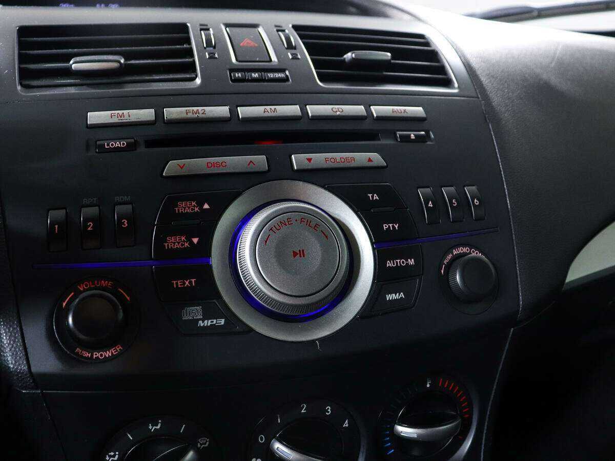 Купить Mazda 3 с пробегом. Фото: #15