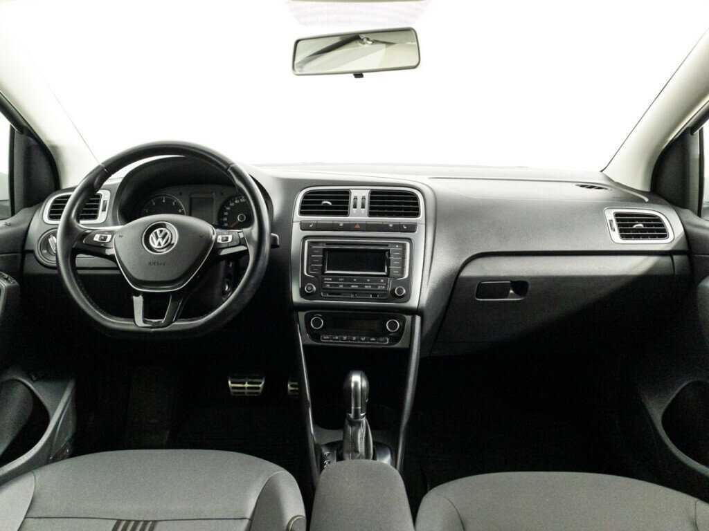 Купить Volkswagen Polo с пробегом. Фото: #12